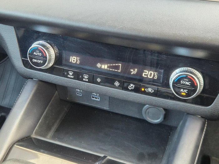 2024 Mitsubishi Outlander ES
