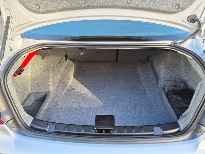 2011 BMW 3 Series 320d