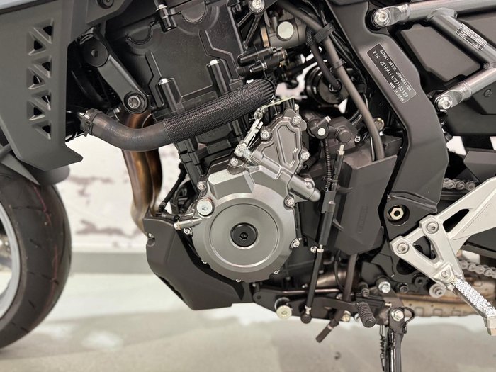 2025 Suzuki GSX-8S GSX-S Grey