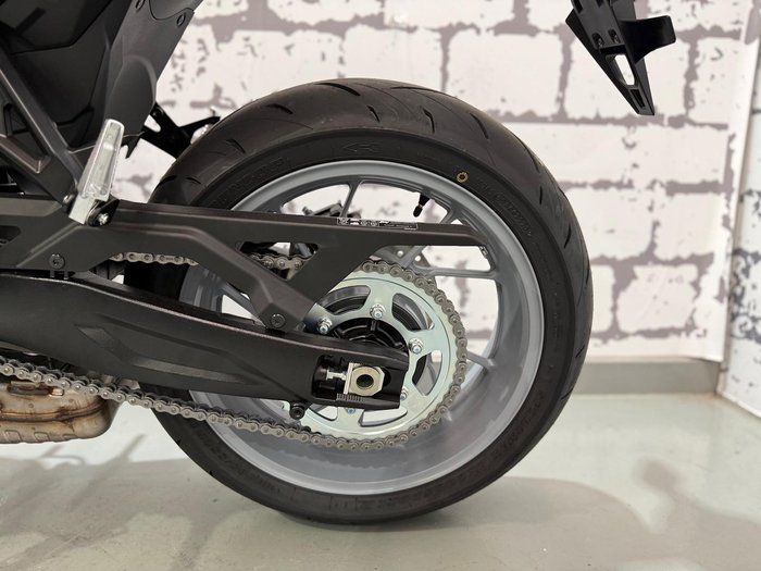 2025 Suzuki GSX-8S GSX-S Grey