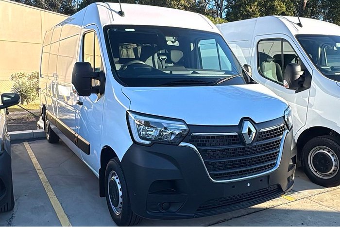 2024 Renault Master Mineral White (QNG)