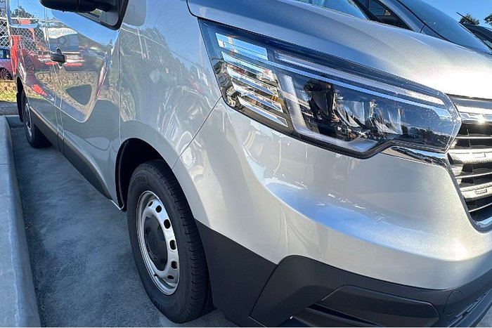 2025 Renault Trafic Pro X82 MY26 Highland Grey (KQA)