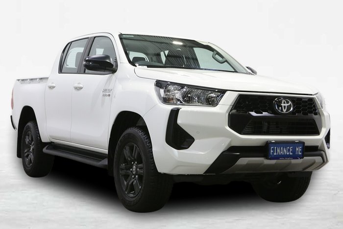 2025 Toyota Hilux SR
