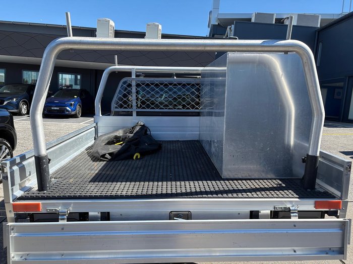 2023 Toyota Hilux SR5