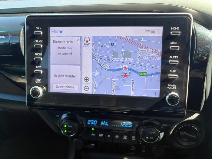 2023 Toyota Hilux SR5