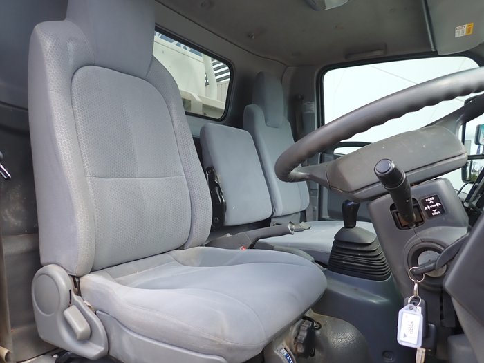 2019 ISUZU NQR 87/190