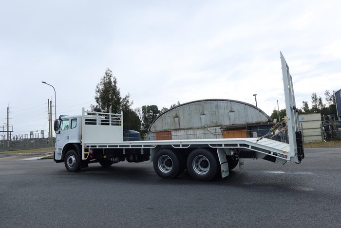 2015 Iveco Acco F2350G 280