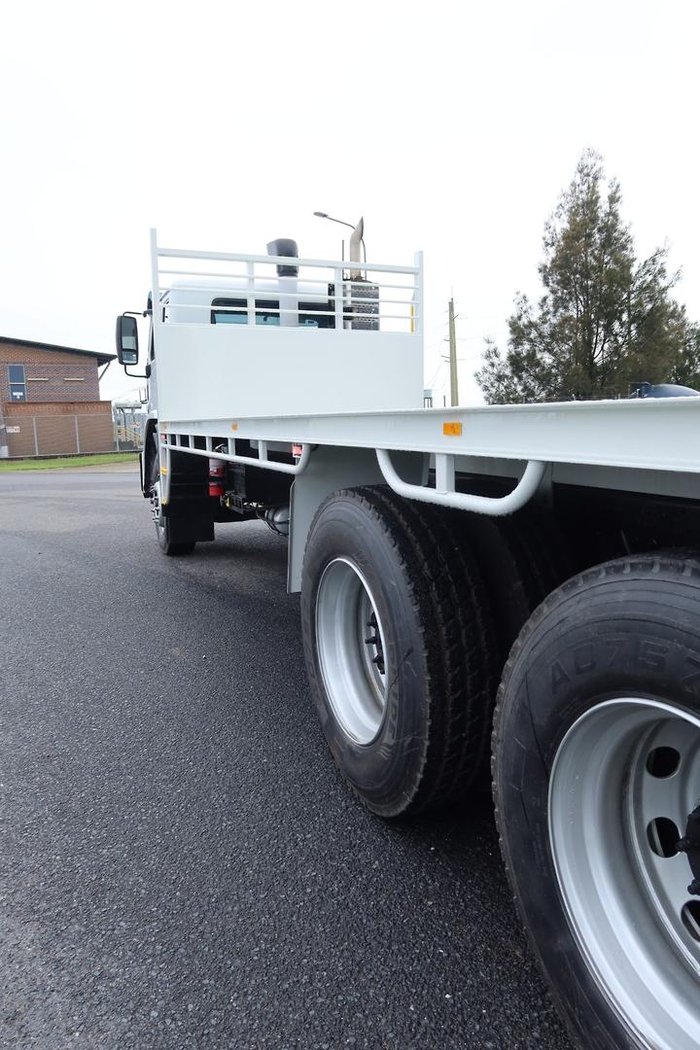 2015 Iveco Acco F2350G 280
