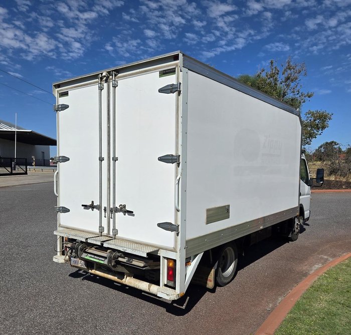 2021 Fuso Canter WHITE