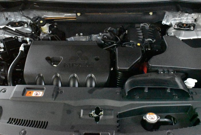 2019 Mitsubishi Outlander LS