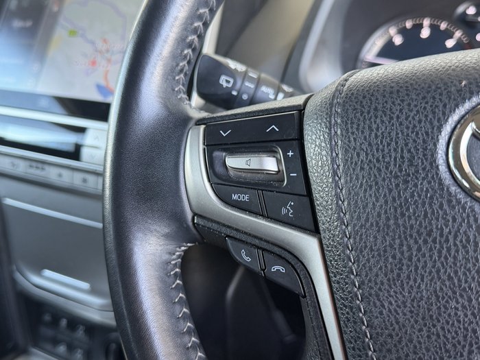 2022 Toyota Landcruiser Prado VX