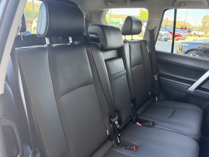 2022 Toyota Landcruiser Prado VX