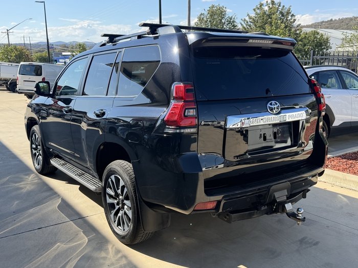 2022 Toyota Landcruiser Prado VX