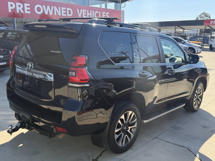 2022 Toyota Landcruiser Prado VX