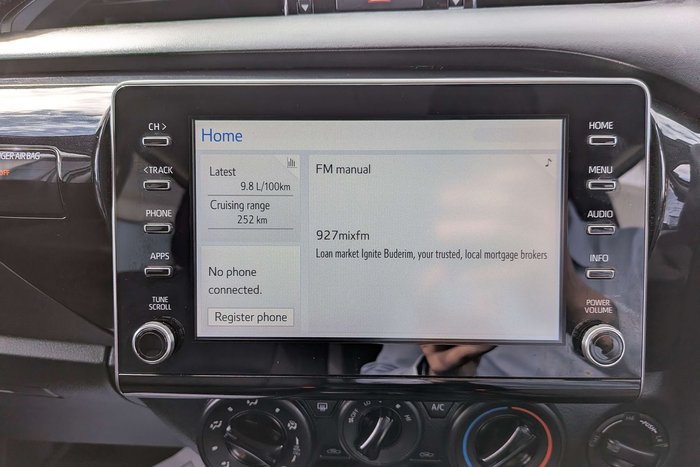 2021 Toyota Hilux SR