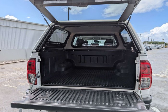 2021 Toyota Hilux SR