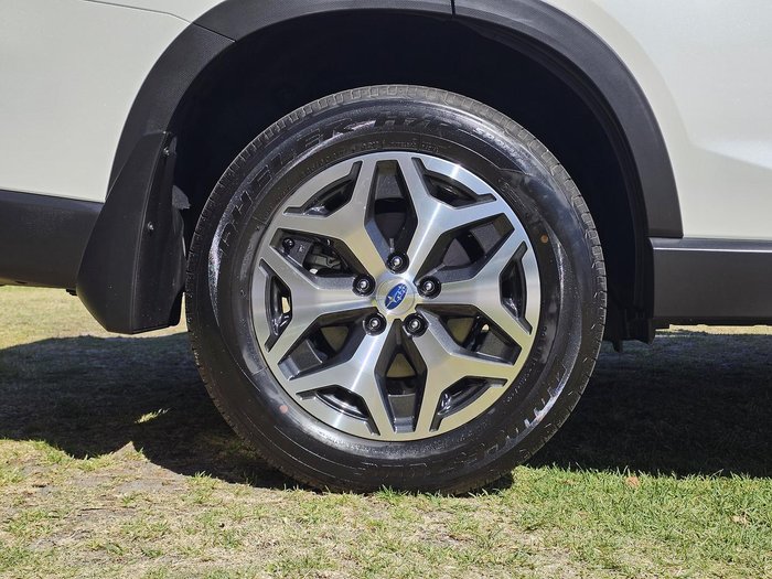 2025 Subaru Forester 2.5i-L S5 MY24 AWD Crystal White
