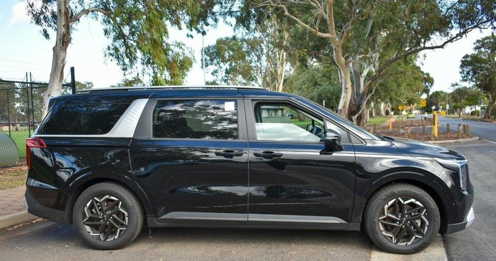 2025 Kia Carnival Sport+