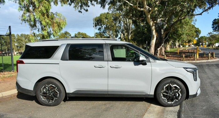 2025 Kia Carnival Sport+