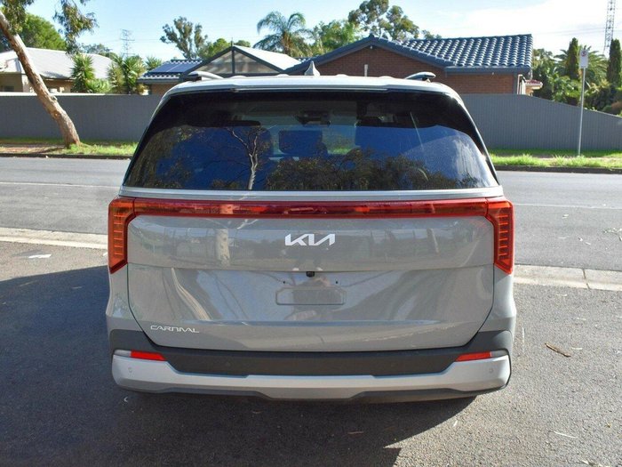 2025 Kia Carnival Sport+
