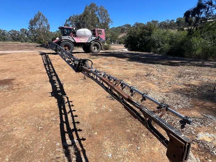 2017 Miller Nitro Nitro 6365 SP Sprayer