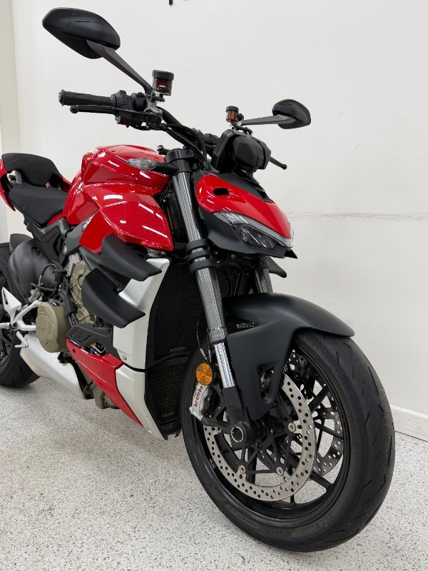 2021 DUCATI STREETFIGHTER V4 Red