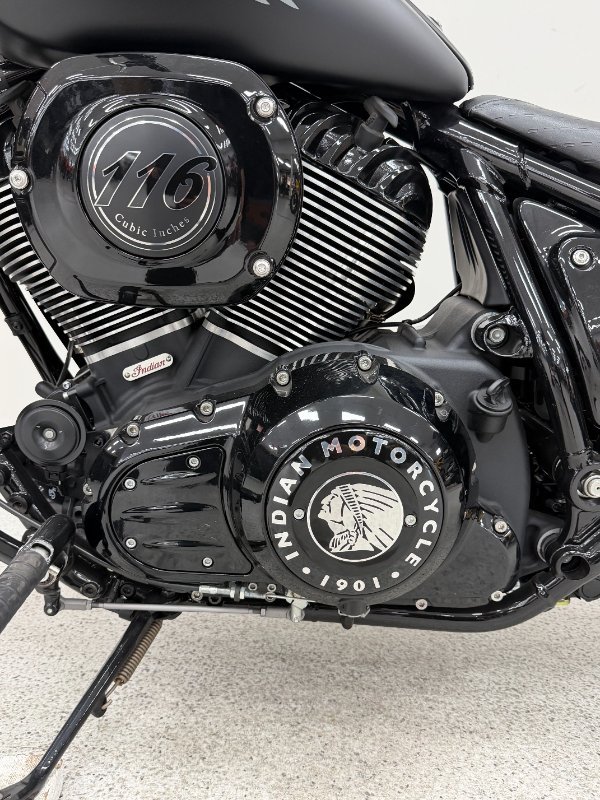 2023 INDIAN CHIEF BOBBER DARK HORSE Black