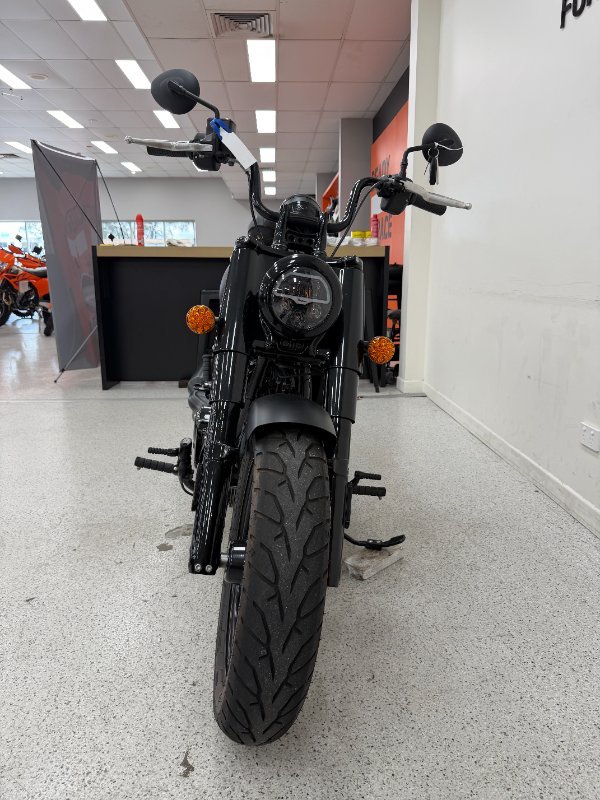 2023 INDIAN CHIEF BOBBER DARK HORSE Black