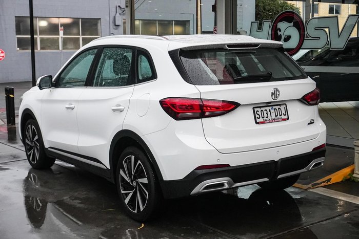 2024 MG ZS Essence Hybrid+