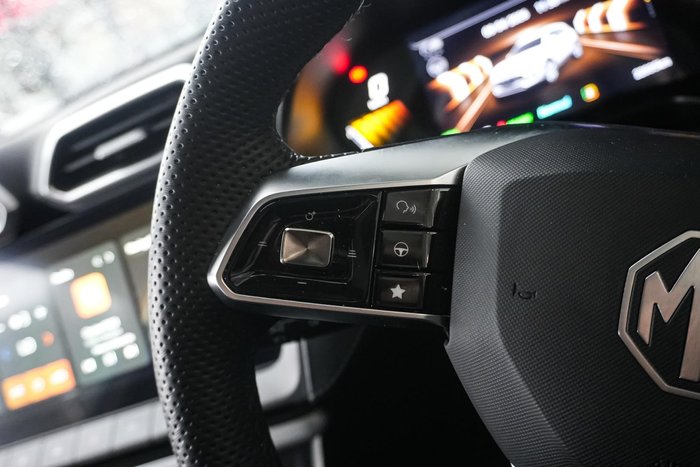 2024 MG ZS Essence Hybrid+