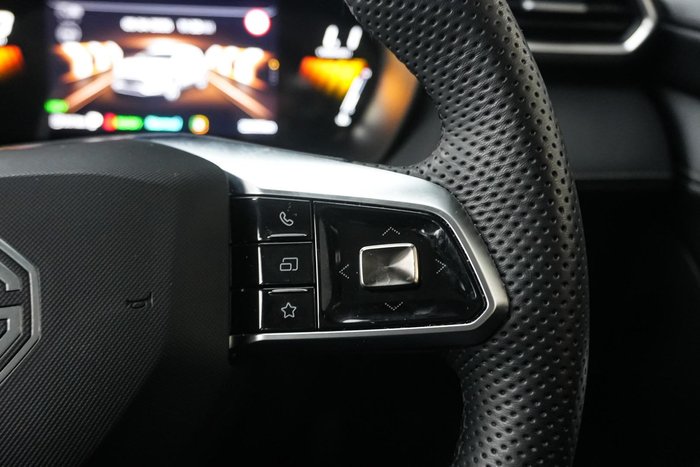 2024 MG ZS Essence Hybrid+