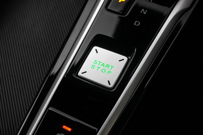 2024 MG ZS Essence Hybrid+