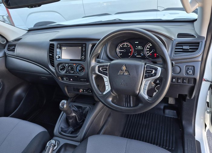 2021 Mitsubishi Triton GLX