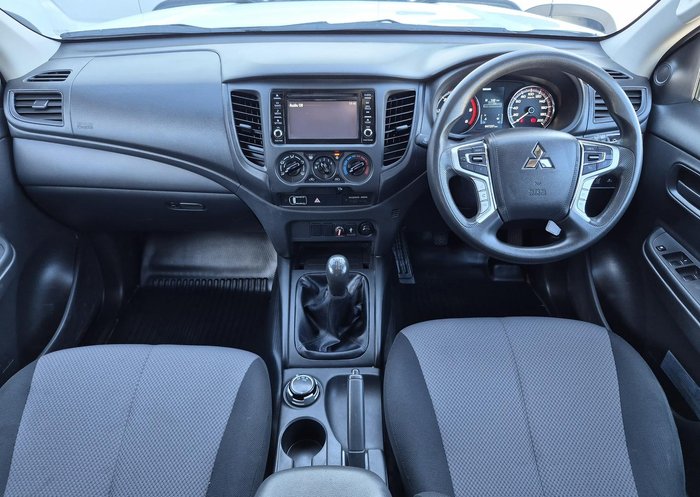 2021 Mitsubishi Triton GLX