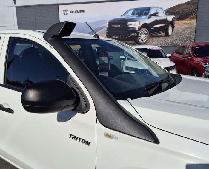 2021 Mitsubishi Triton GLX