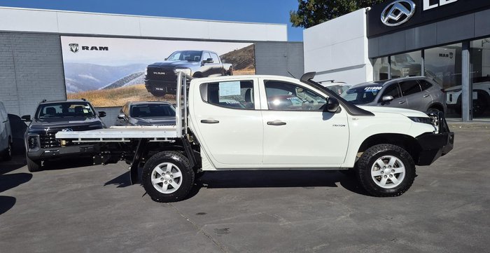 2021 Mitsubishi Triton GLX