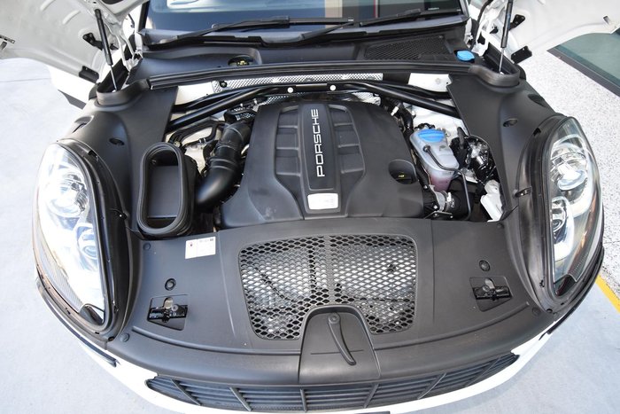 2015 Porsche Macan S Diesel