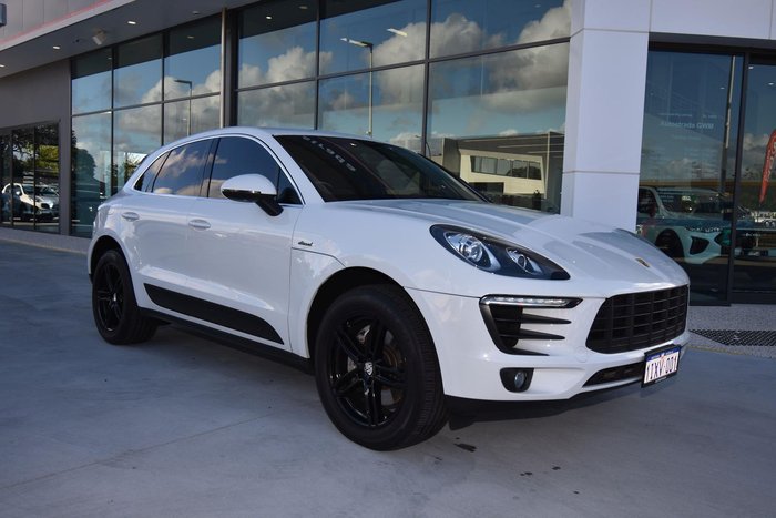 2015 Porsche Macan