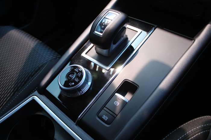 2022 Mitsubishi Outlander LS