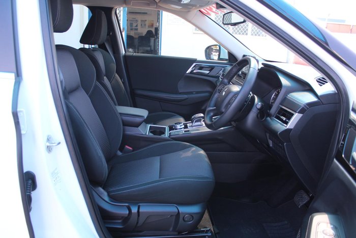 2022 Mitsubishi Outlander LS