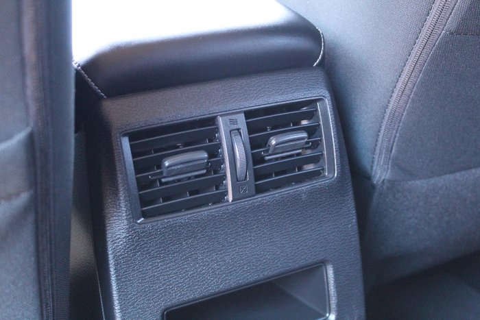 2022 Mitsubishi Outlander LS