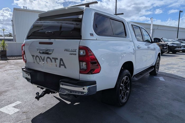 2021 Toyota Hilux SR5