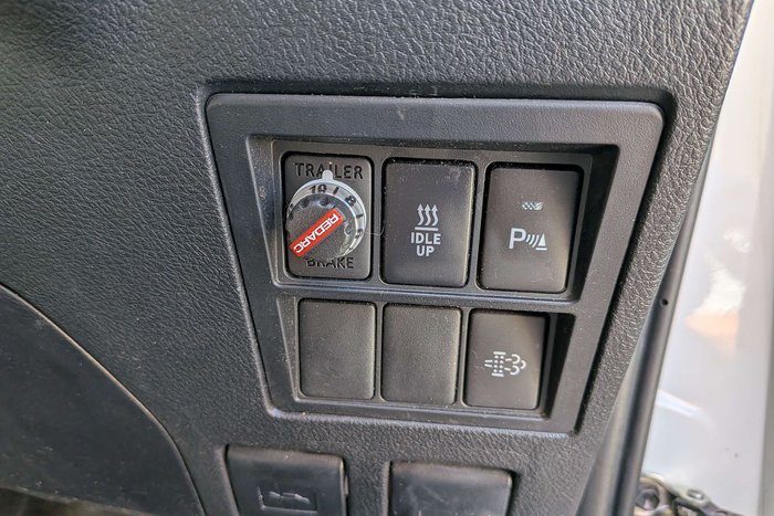 2021 Toyota Hilux SR5