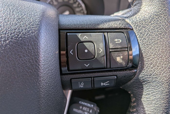 2021 Toyota Hilux SR5