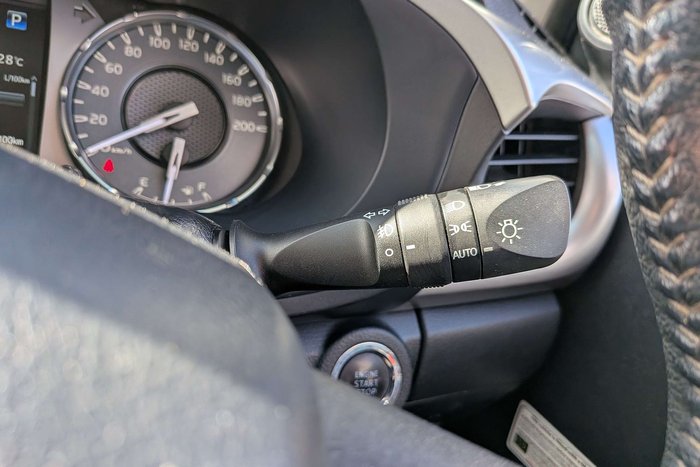 2021 Toyota Hilux SR5