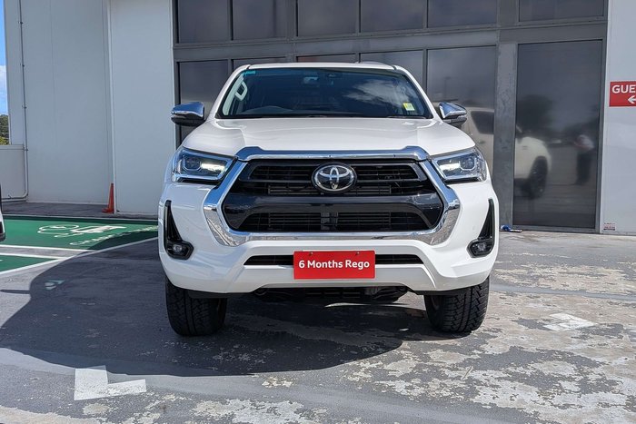 2021 Toyota Hilux SR5
