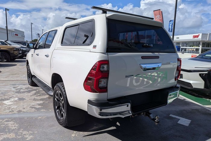 2021 Toyota Hilux SR5