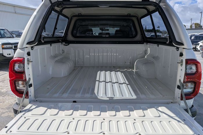 2021 Toyota Hilux SR5