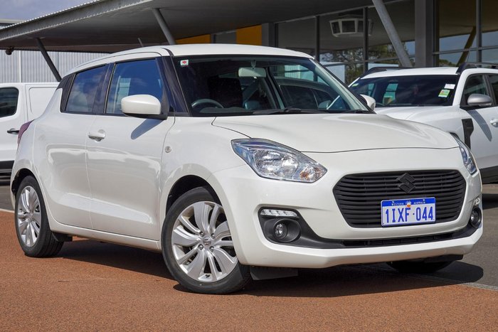 2018 Suzuki Swift GL Navigator AZ Pure White