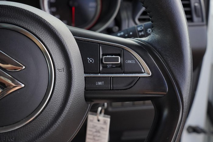 2018 Suzuki Swift GL Navigator AZ Pure White